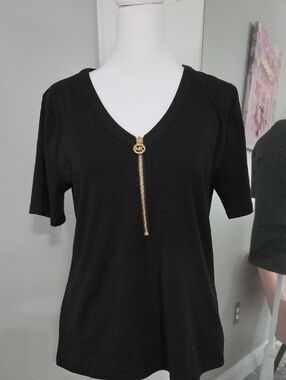 MICHAEL KORS Black V-Neck Short Sleeve Top with Gold Zip Pull